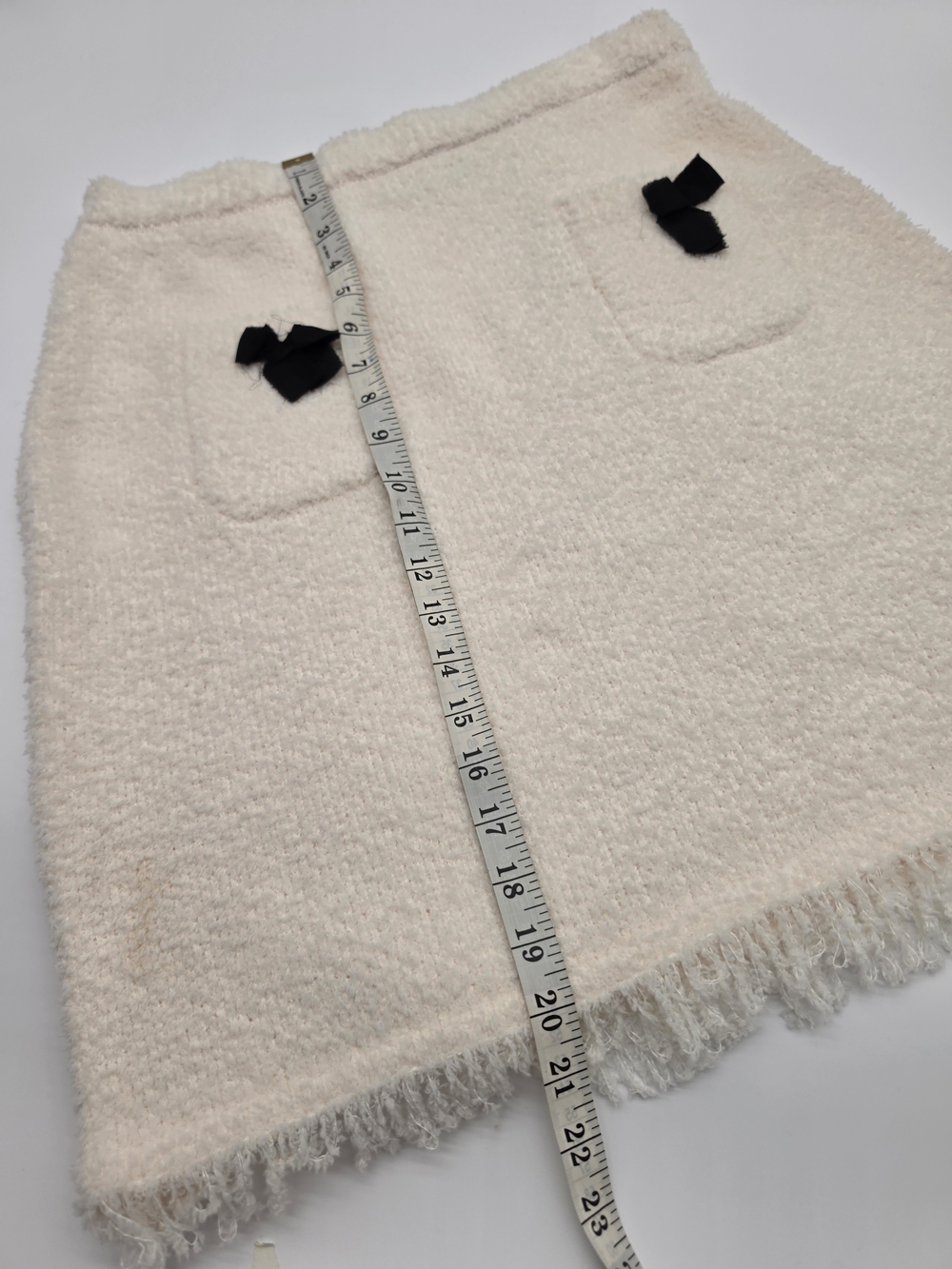 Adrianna Papell Cream Bouclé Mini Skirt with Black Bow Pockets - Picture 4 of 6